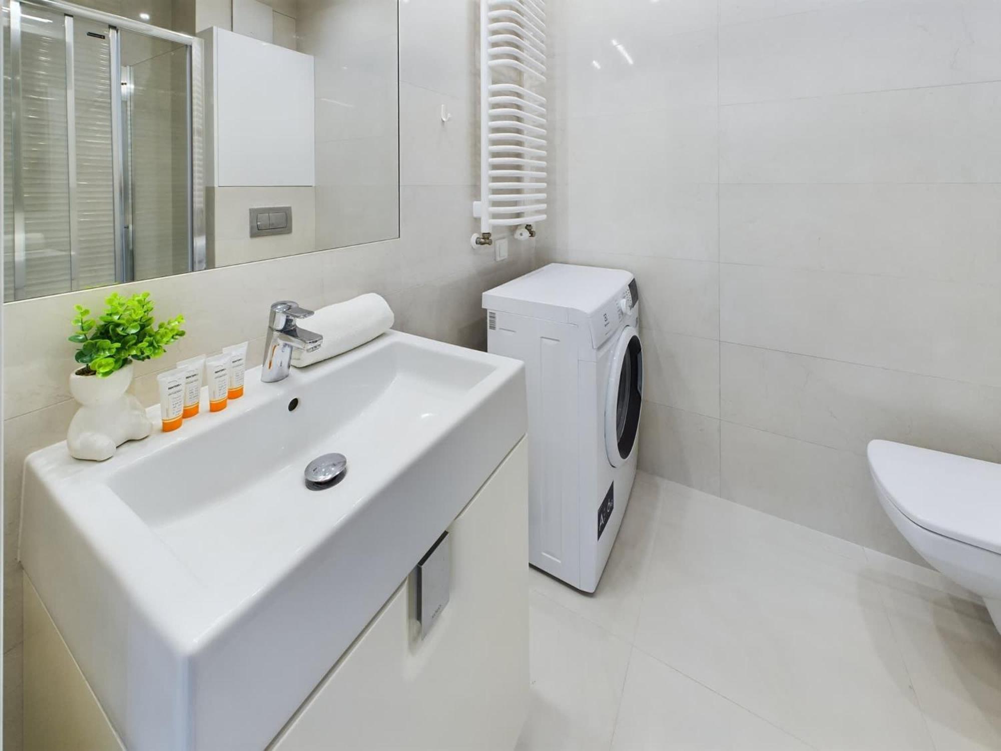 Klimatyczne Z Balkonem By Renters Apartment *