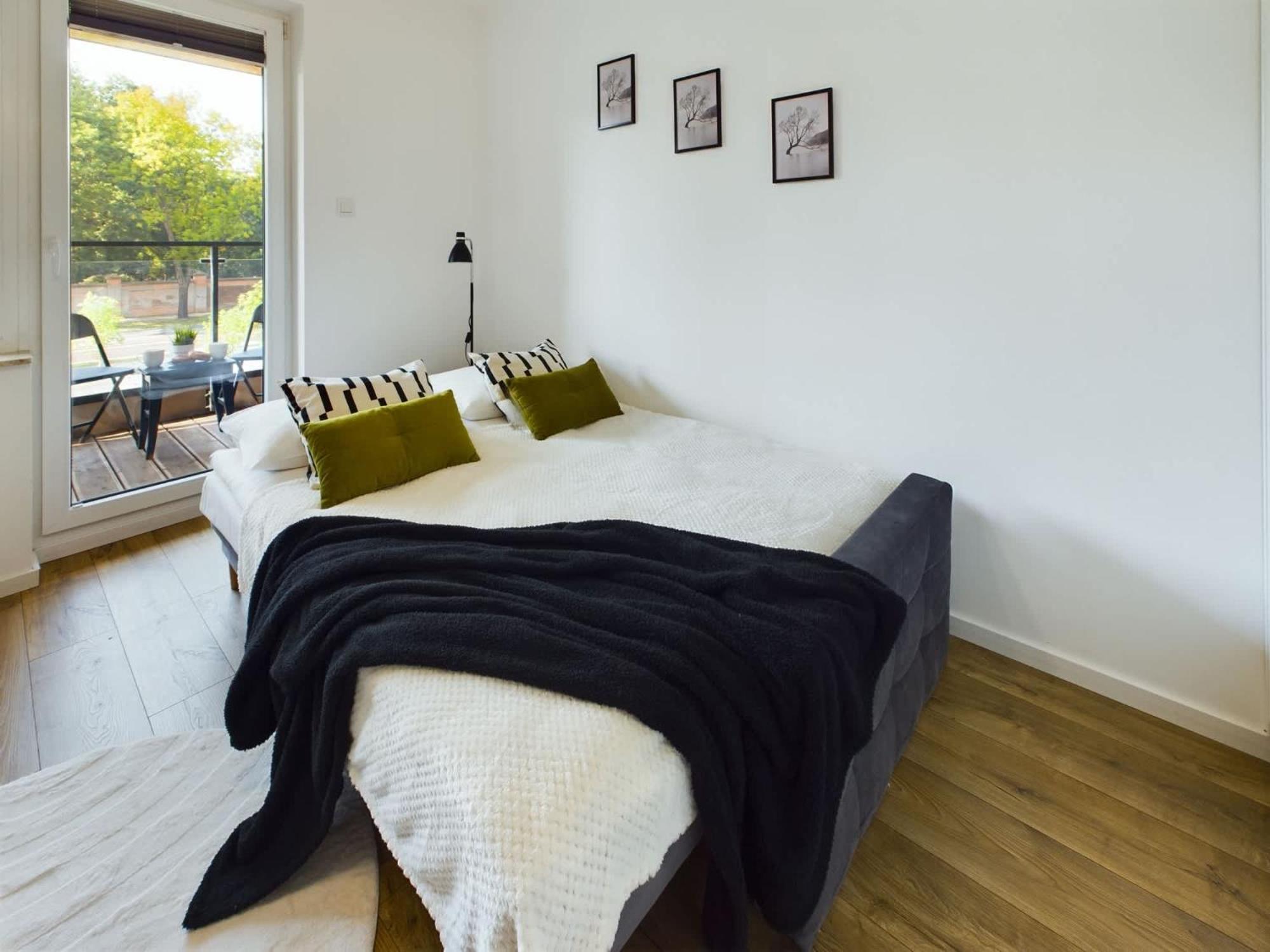 Klimatyczne Z Balkonem By Renters Apartment *