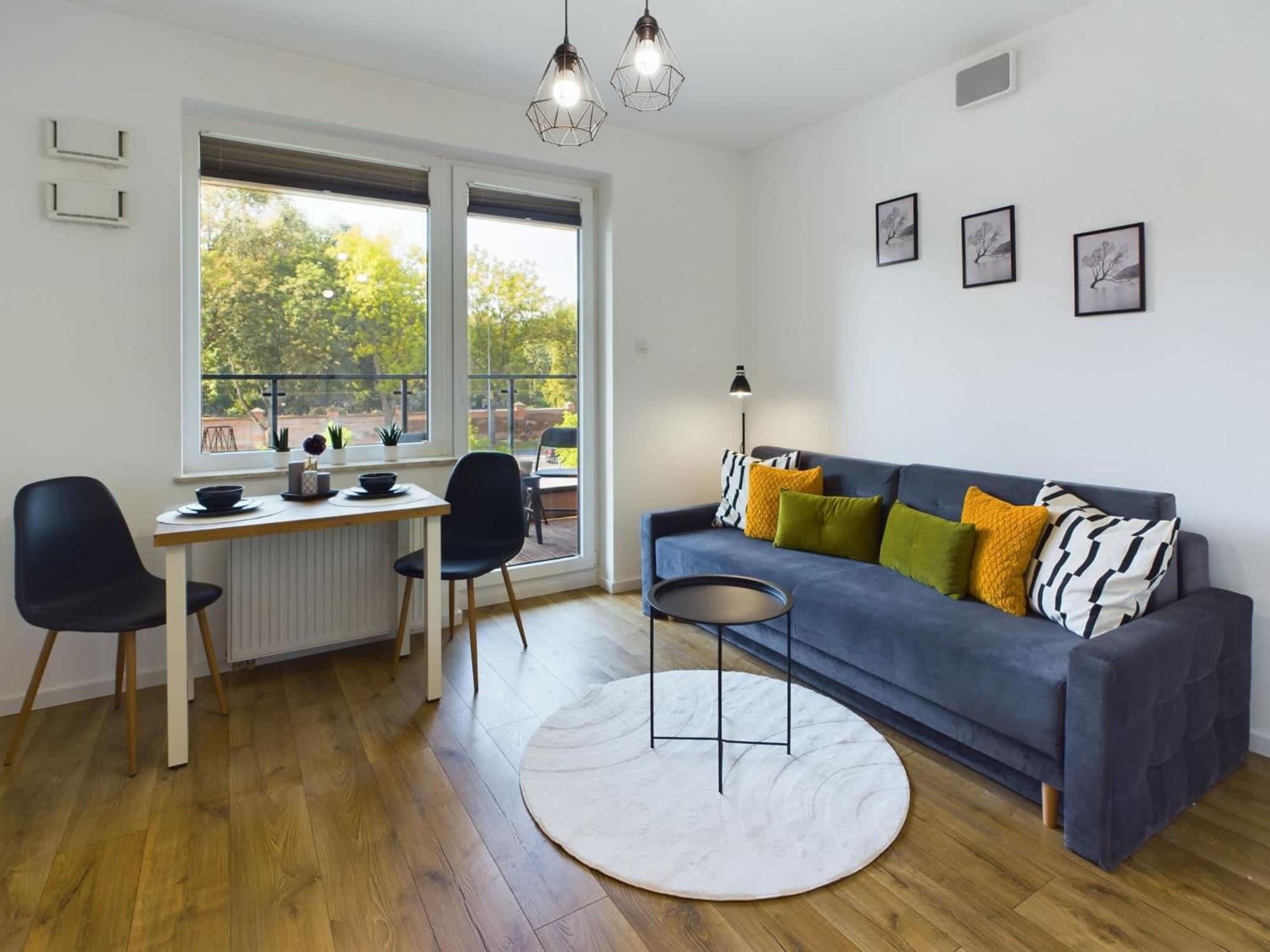 Klimatyczne Z Balkonem By Renters Apartment