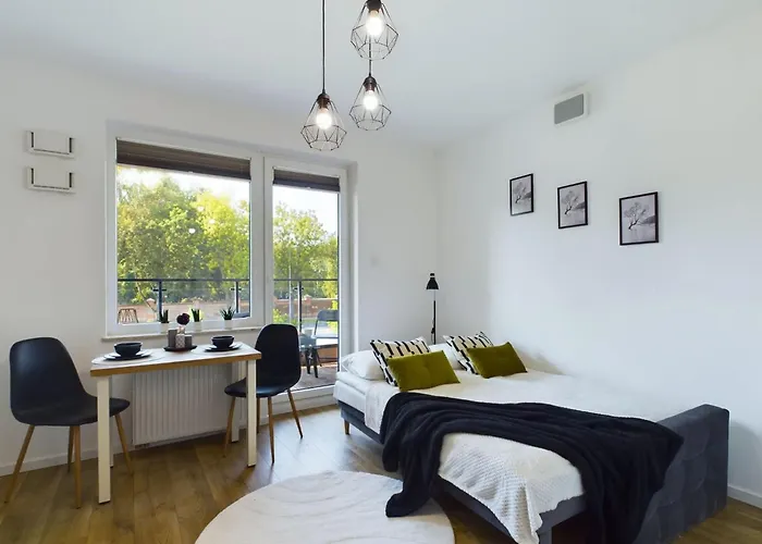 Klimatyczne Studio Z Balkonem Warszawa By Noclegi Renters
